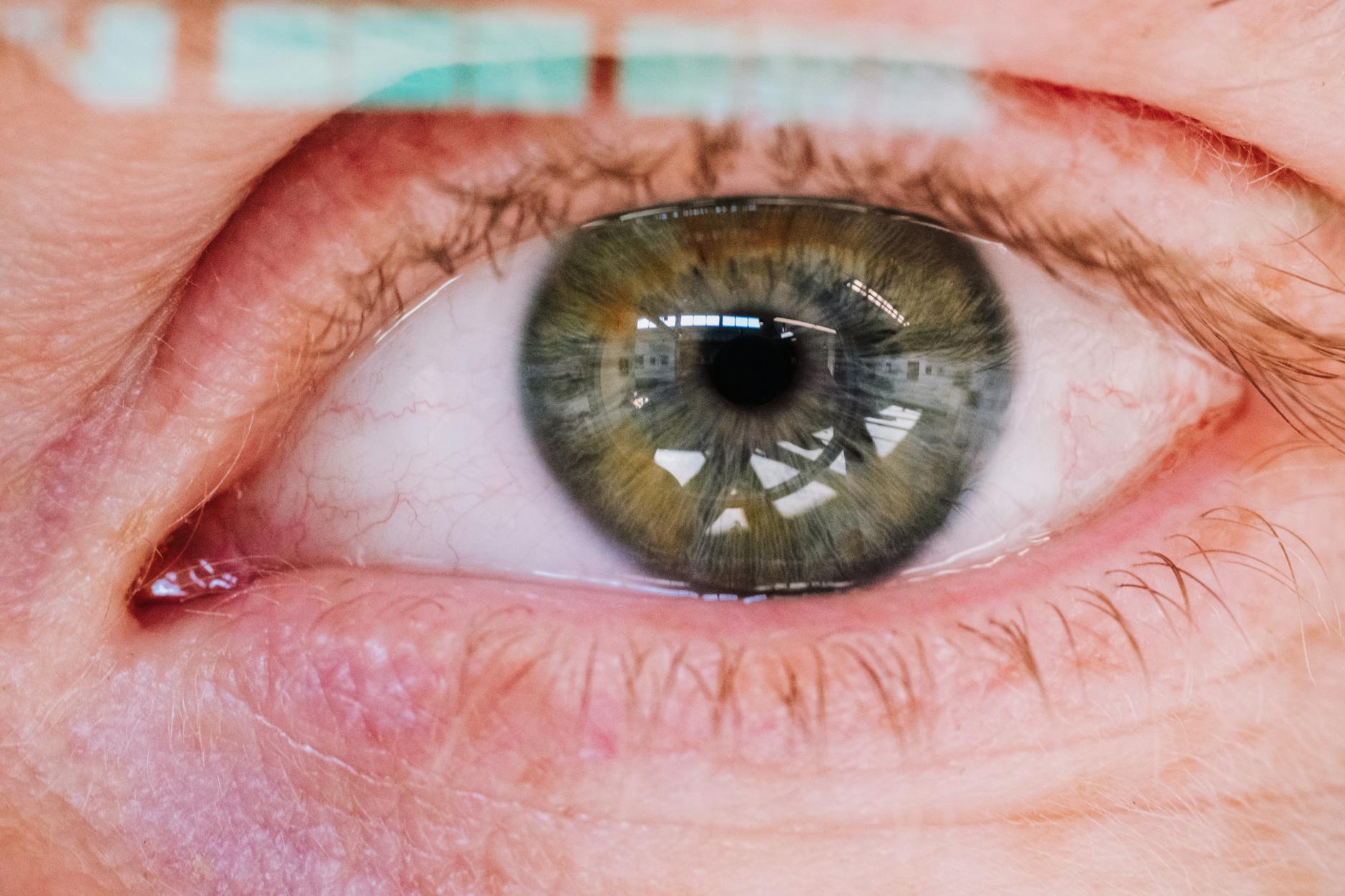 How to Avoid Getting Cataracts: Tips for Protecting Your Vision